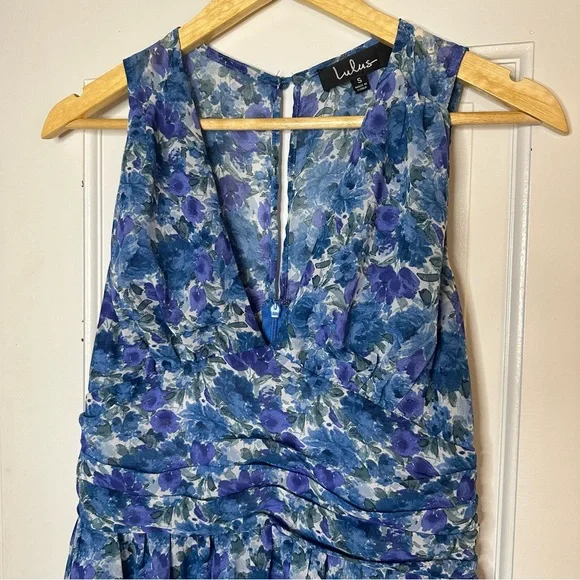 LULUS Sweet Type of Love Blue Floral Print Ruffle Tiered Mini Dress V-Neck Small - Picture 8 of 10
